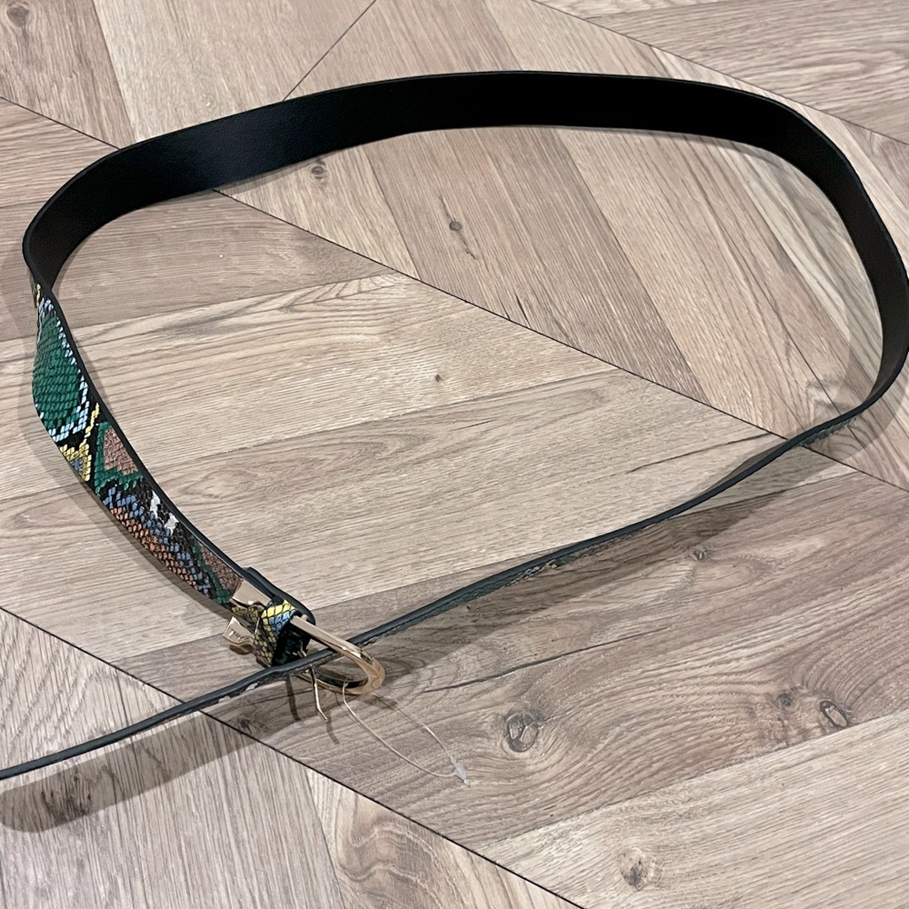 Faux leather snake print belt
